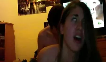 Y tá nhanh chóng đưa bệnh nhân trên đôi chân của tai phim sex nhat mình.