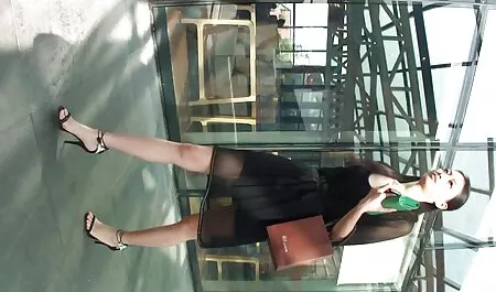 Ông trở về nhà vào phim xes nhat hay nhat buổi chiều, và xé vợ ngoài.