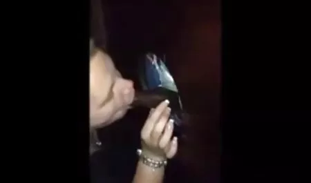 Đi bộ quanh khu mua sắm, cái đưa mọi người vào sự nhầm phimsex nhat hd lẫn.