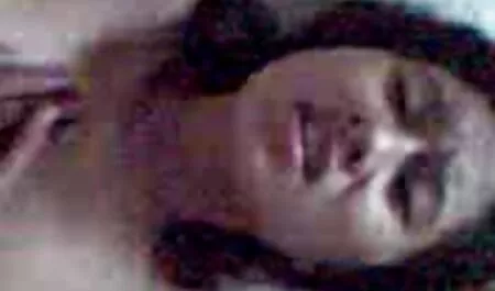 Châu á và cô bạn gái vuốt ve của cô. sex nhật bản full