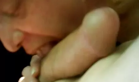 Người da đen phim sex nhật mới ngồi gần âm trên khuôn mặt của một người lập dị.