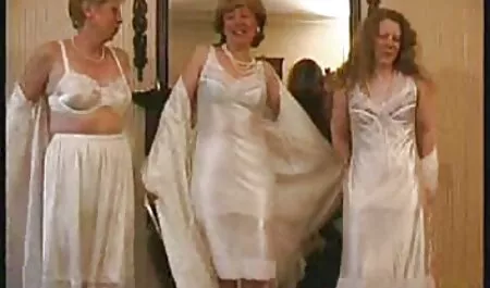Chàng có sex nhật bản mới nhất 2019 cái tai nghe được thực hiện Cooney rất tóc vàng.